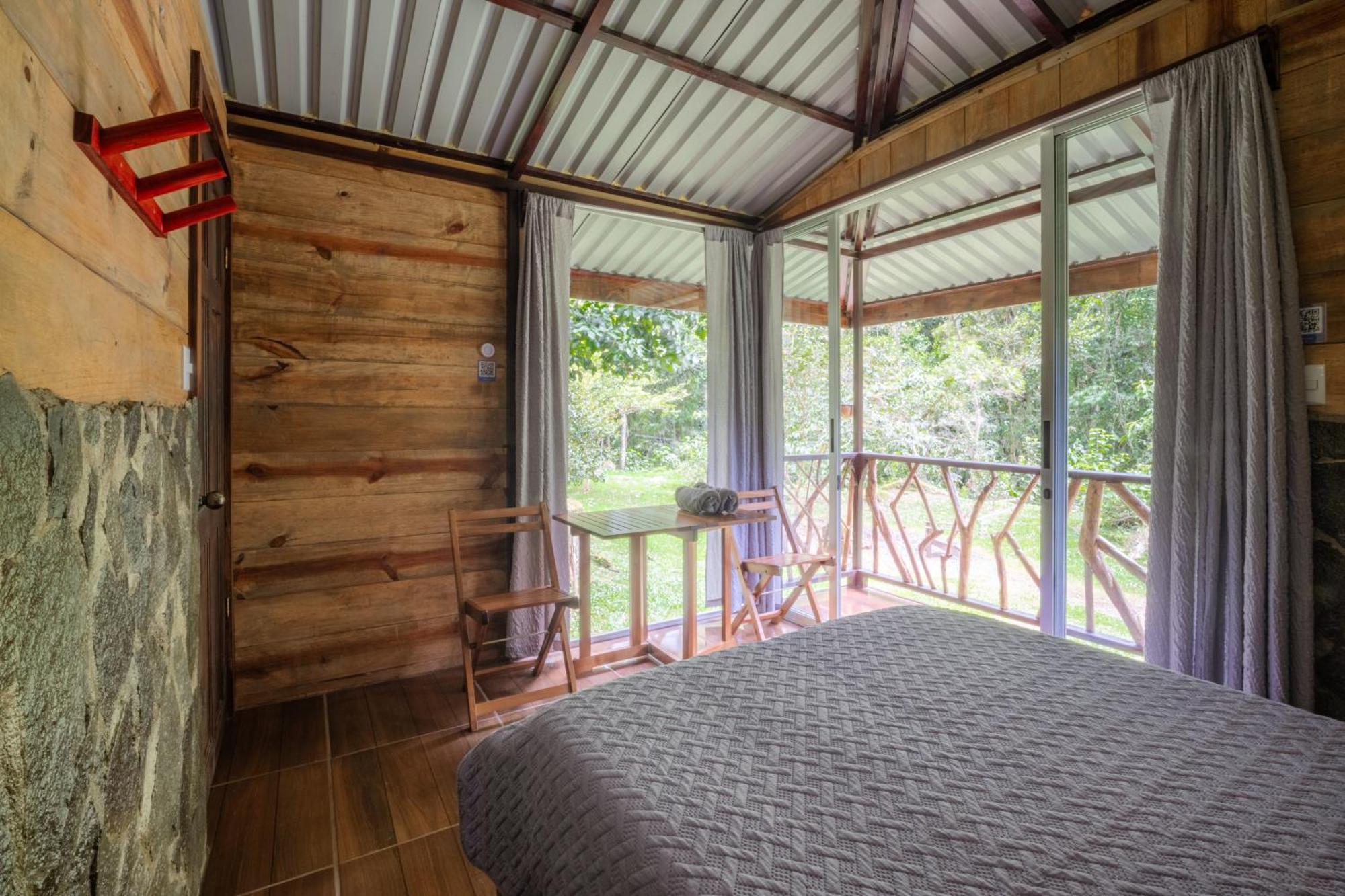 Hotel Rivel - Restaurant & Nature Retreat Turrialba Ngoại thất bức ảnh